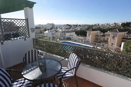 アパート Amplio Apartamento Con Piscina Cerca De La Playa ネルハ